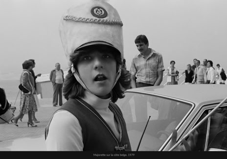 Instantané, Jean pierre Morcrette, Majorette sur la côte belge, 1979