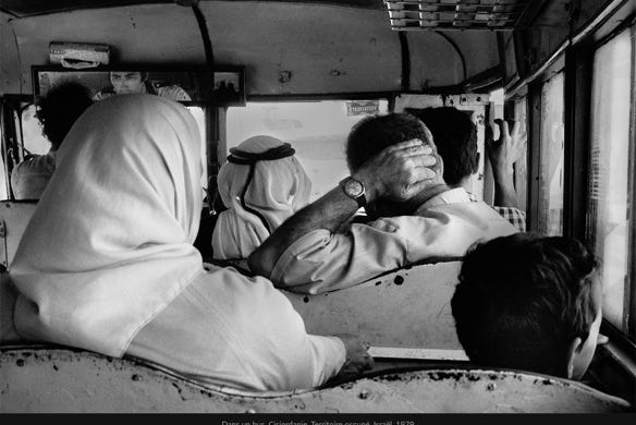Instantané, Dans un bus, Palestine, Cisjordanie occupée, Israël, 1979, photographie Jean pierre Morcrette